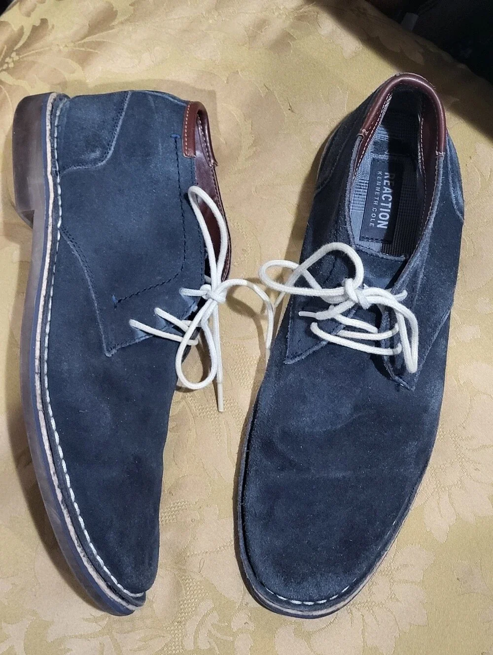 Kenneth Cole Reaction Desert Sun Navy Suede Chukka Boots with White Laces